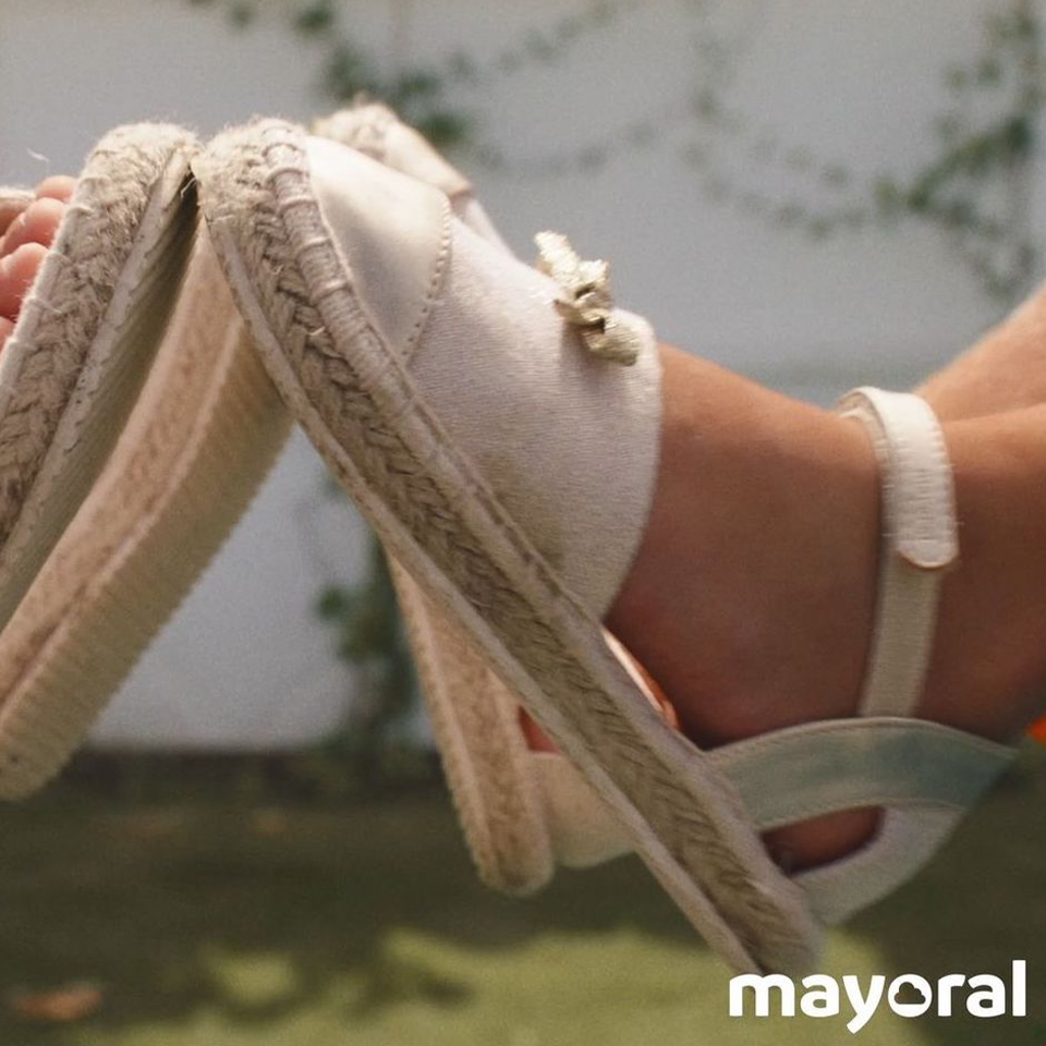 Acompáñalos en cada paso con Mayoral